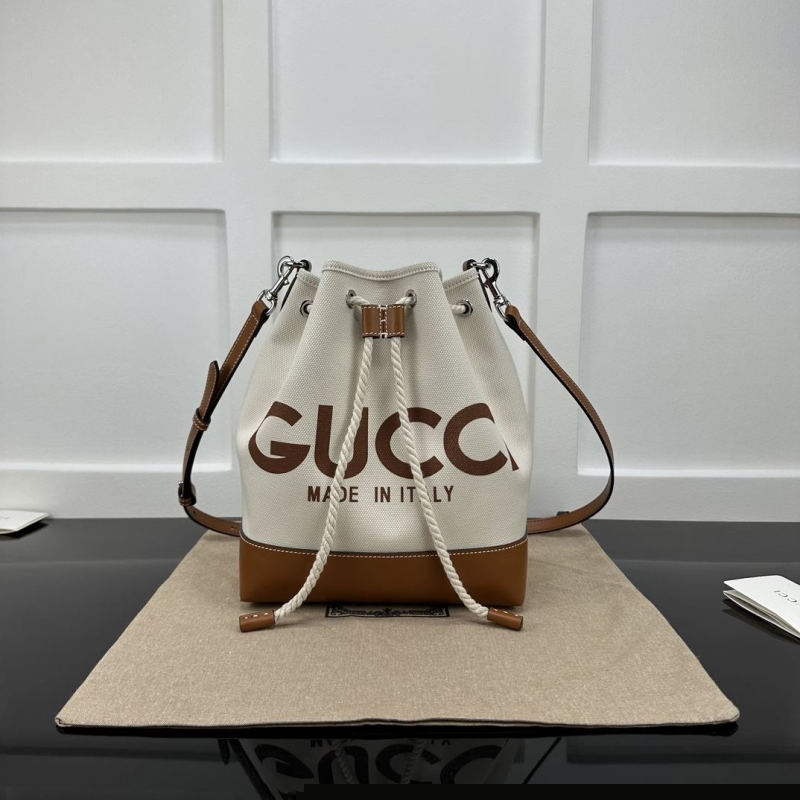 G*u*i bucket bags